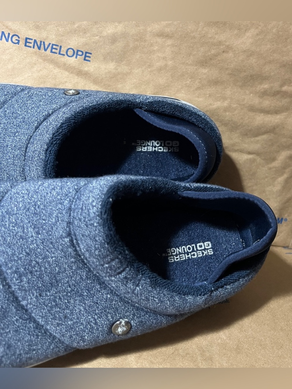 Skechers Women's, Gowalk Lounge - at Ease Slip-On Size 8.5 - Picture 6 of 6